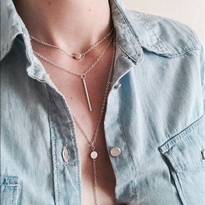 Multilayered lariat necklace